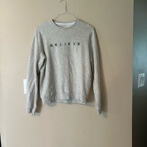 Grey crewneck